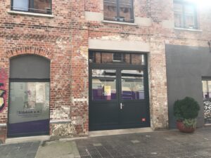 Eingang Lila Gym